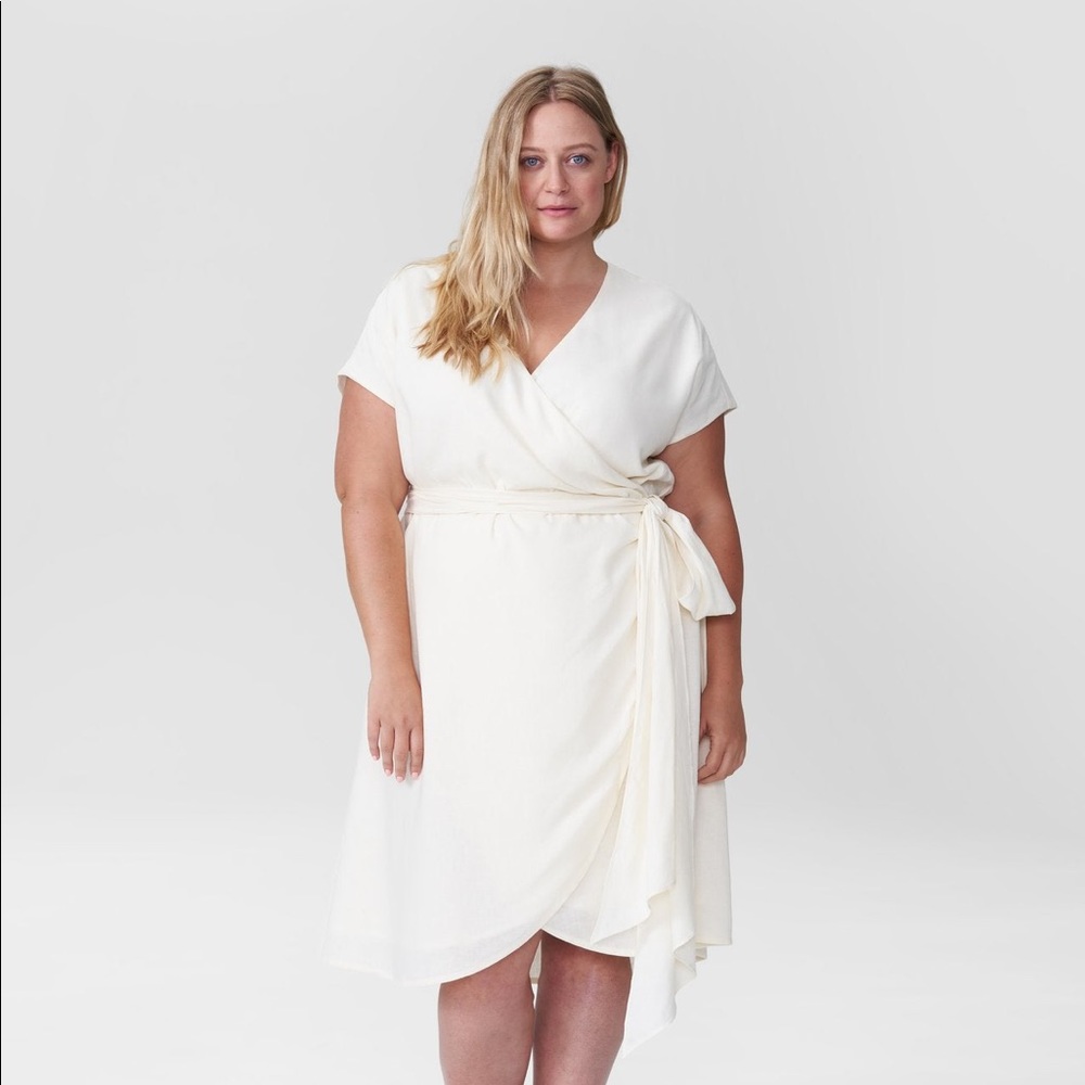 Universal Standard Tracy Linen Wrap Dress